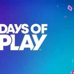 Białe logo "DAYS OF PLAY" na tle gradientu fioletowo-niebieskiego. Po prawej stronie unoszą się kolorowe przyciski PlayStation.