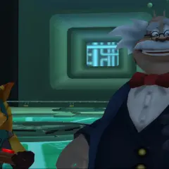 Ratchet i Clank w towarzystwie szalonego naukowca, który trzyma niebieską zabawkę.
