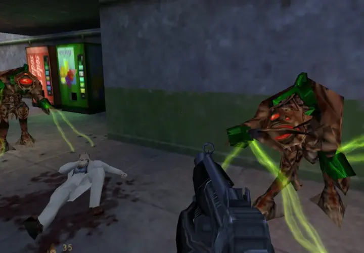 Walka z potworami w Half-Life, idealne fajne gry na słaby pc. Naukowiec leży na ziemi, a wokół niego zielona energia.