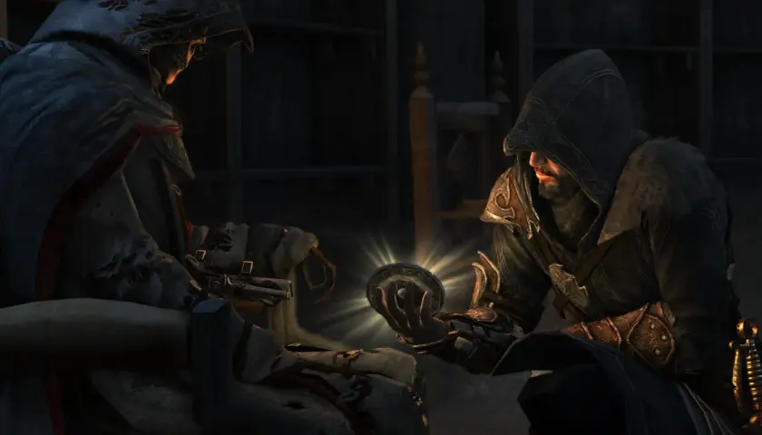 Ezio Auditore z Assassin's Creed Revelations trzyma tajemniczy artefakt, który rozświetla mrok.