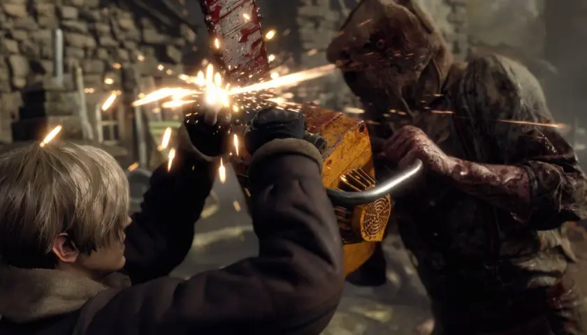 Leon walczy z potworem z piłą łańcuchową w Resident Evil 4 Remake. Iskry sypią się podczas starcia.