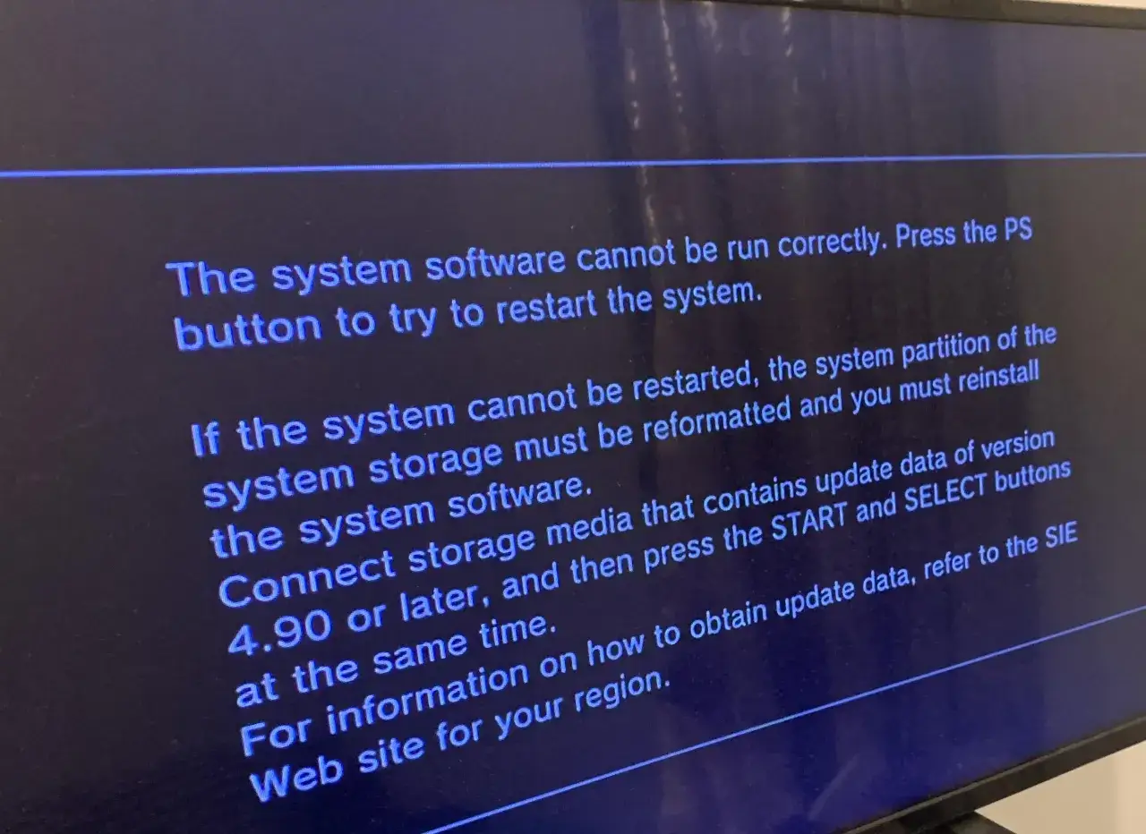 Komunikat o błędzie PS3 firmware: oprogramowanie systemowe nie działa poprawnie. Wymaga restartu lub reinstalacji.